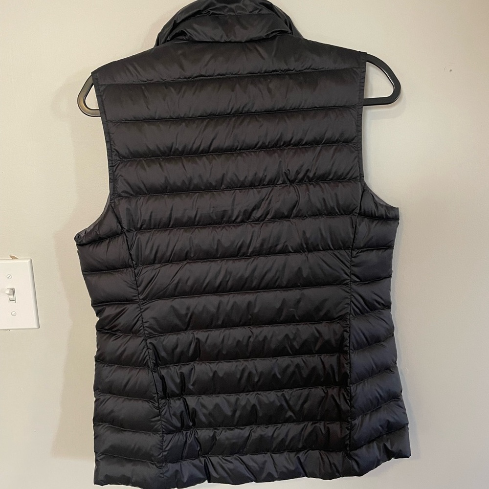 Women’s REI Down Vest size medium